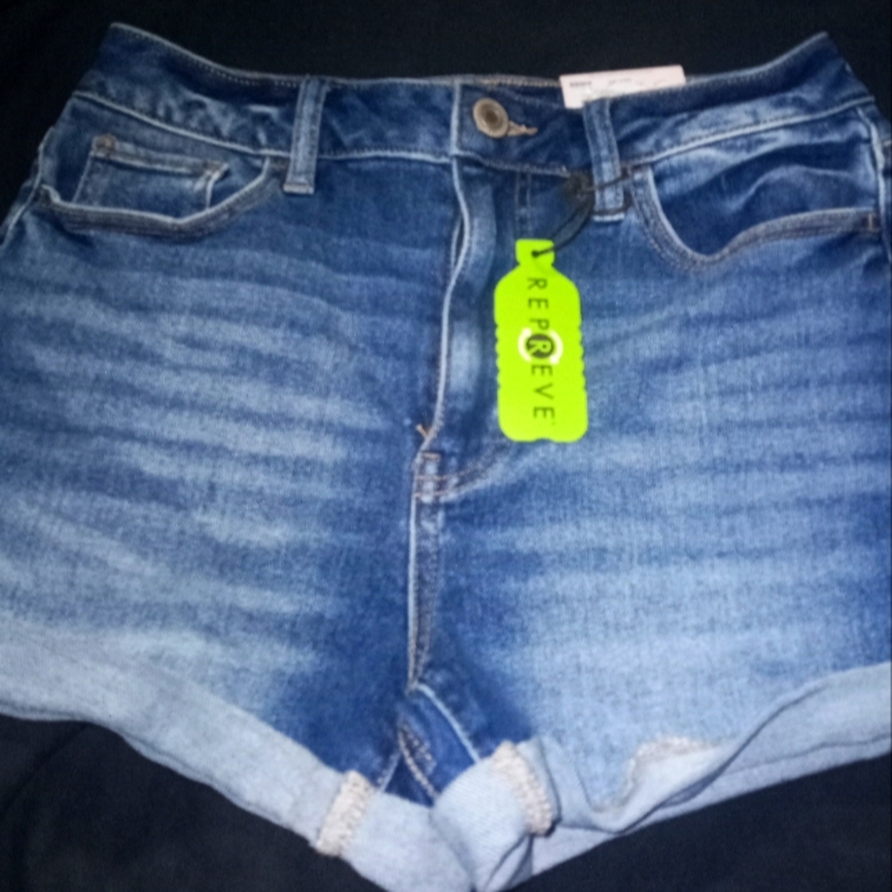 Repreve sz 9 shorts